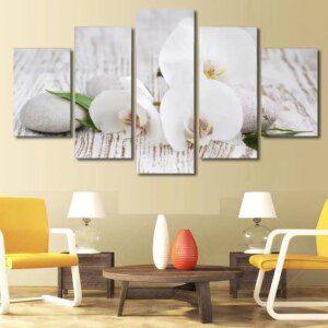 Tableau galets et orchidées blanches